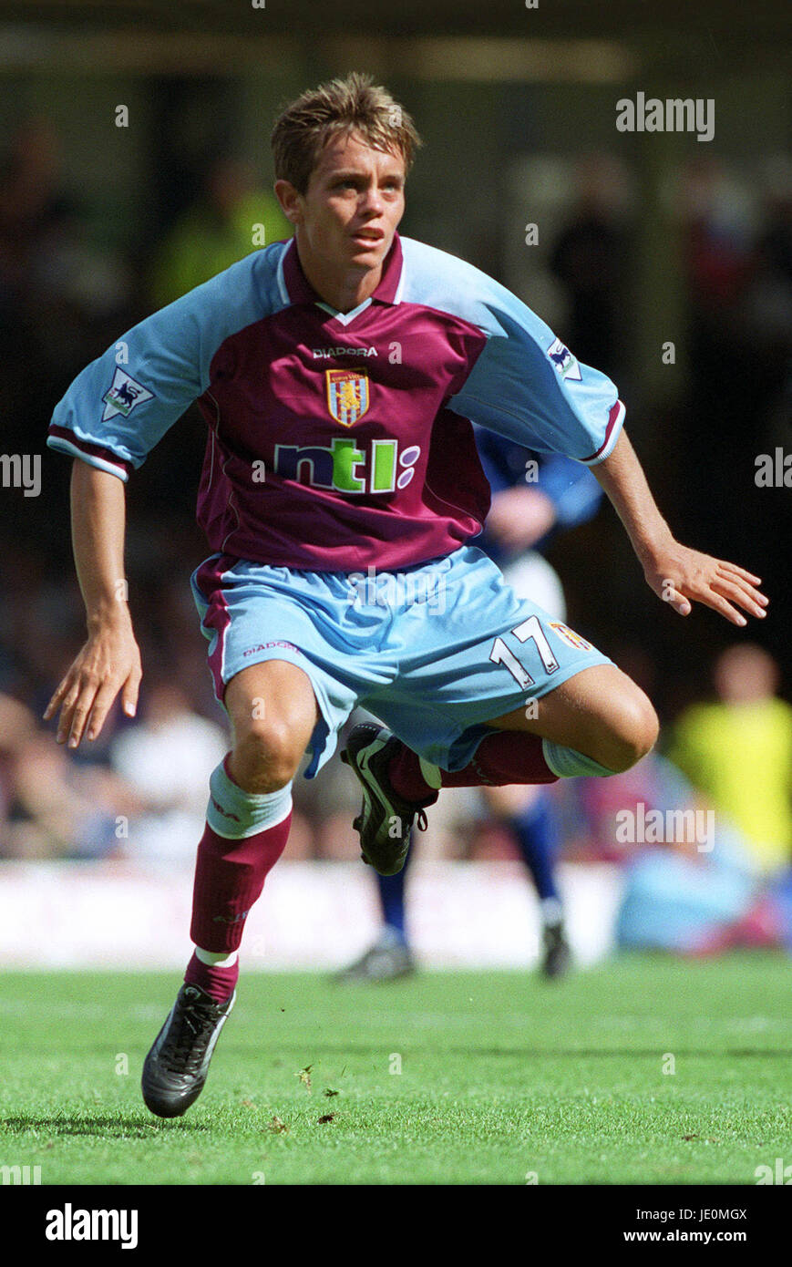Lee Filbert Lee hendrie 2000 hi-res stock photography and images - Alamy