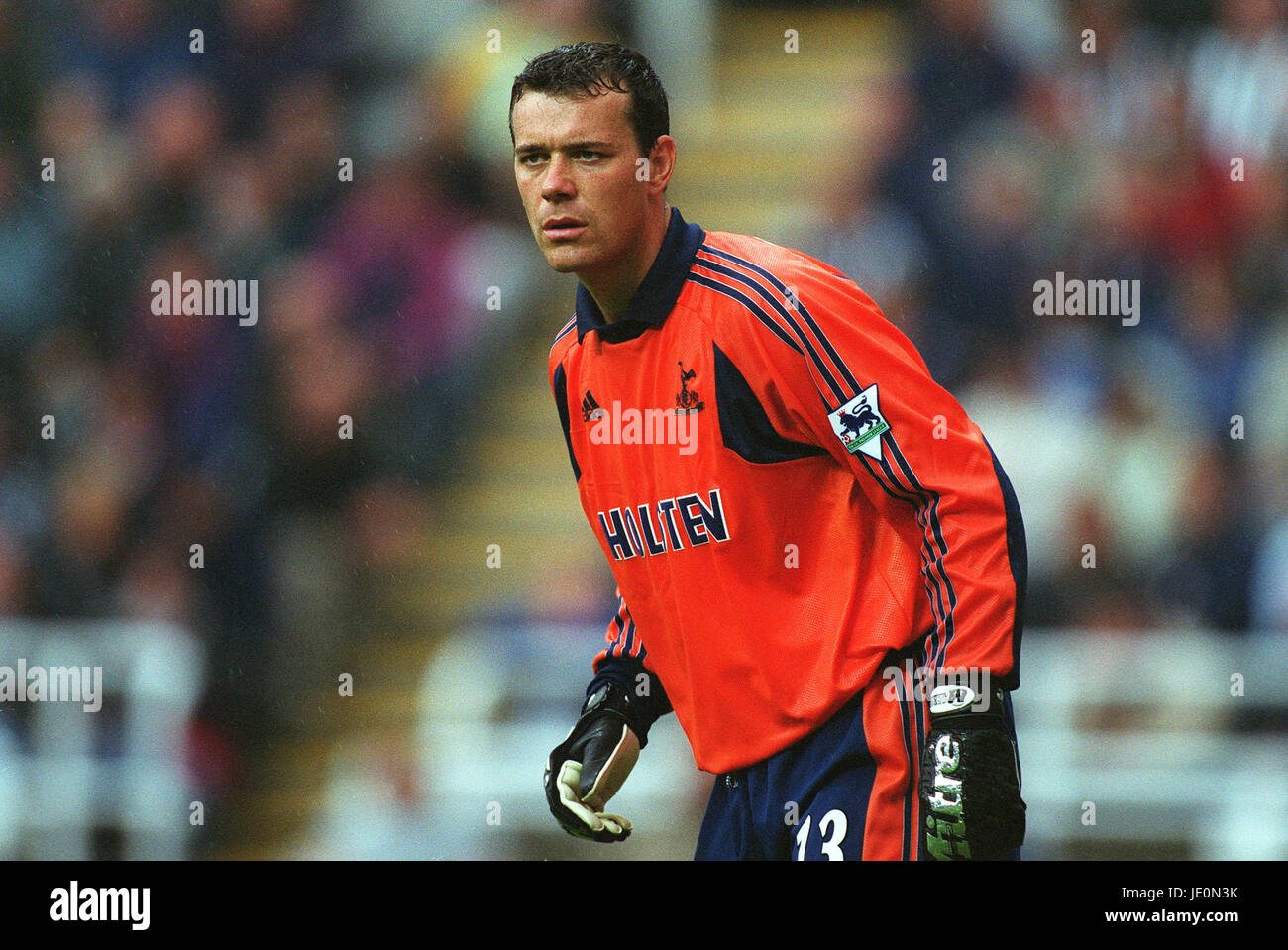 NEIL SULLIVAN TOTTENHAM HOTSPUR FC ST. JAMES PARK NEWCASTLE ENGLAND 26 ...