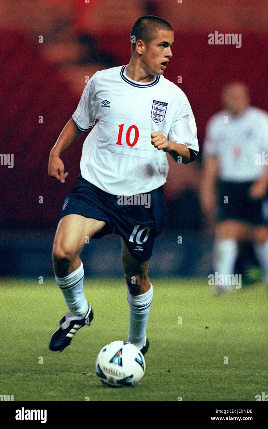 joe-cole-england-2000-hi-res-stock-photography-and-images-alamy