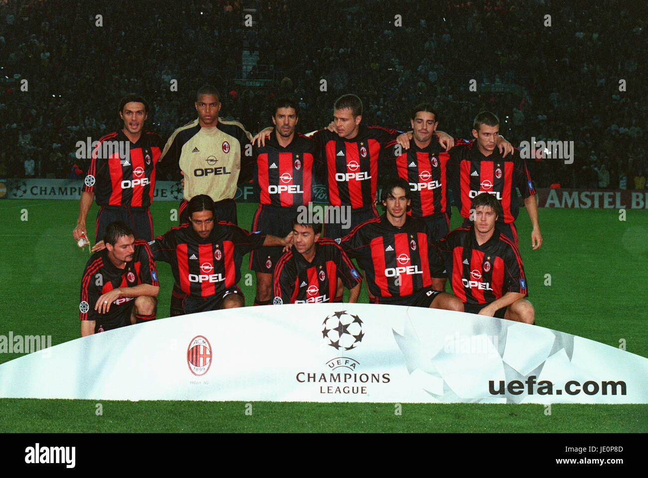 AC MILAN TEAM GROUP AC MILAN 19 September 2000 Stock Photo - Alamy