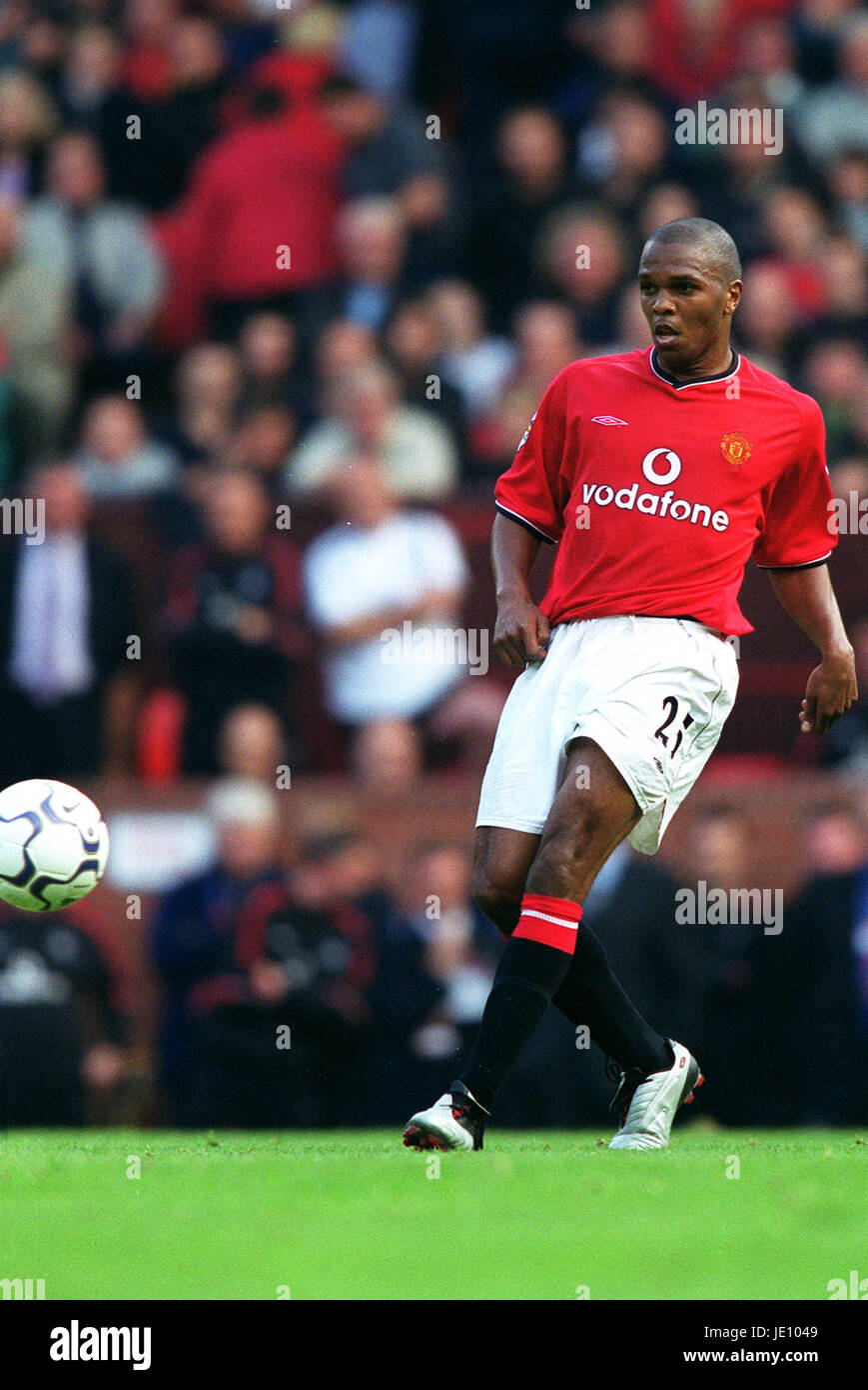 QUINTON FORTUNE MANCHESTER UNITED FC REEBOK STADIUM BOLTON ENGLAND 22 September 2001 Stock Photo