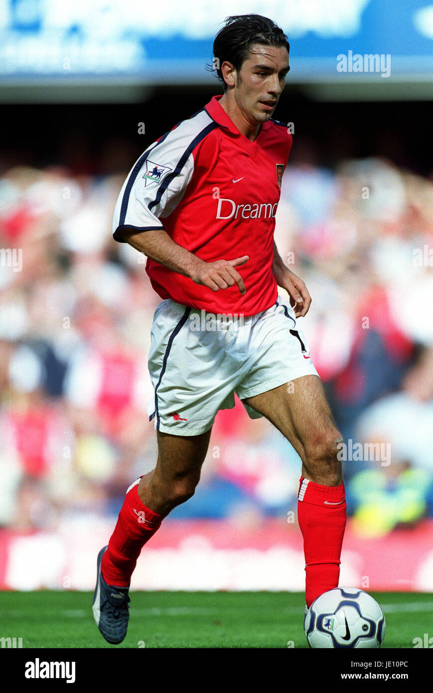 スポーツ robert pires Robert Pires - Robert Pires added a new photo.