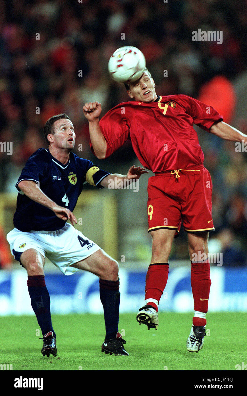 PAUL LAMBERT & WESLEY SONCK BELGIUM V SCOTLAND STADE ROI BAUDOUIN BRUSSELS BELGIUM 05 September 2001 Stock Photo