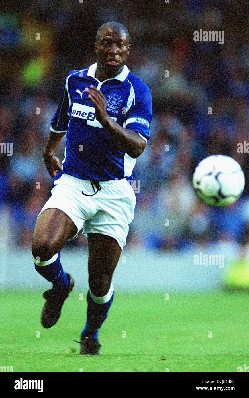 KEVIN CAMPBELL EVERTON FC GOODISON PARK 14 August 2001 Stock Photo - Alamy