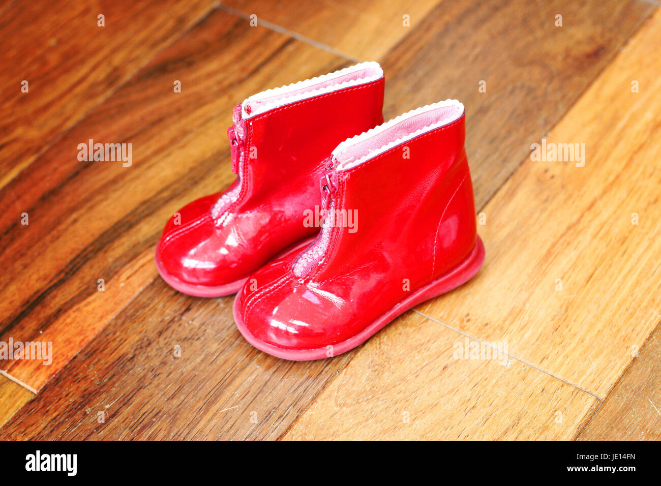 Size 25 Kids Adventure Boots - Red zigzags on Crimson