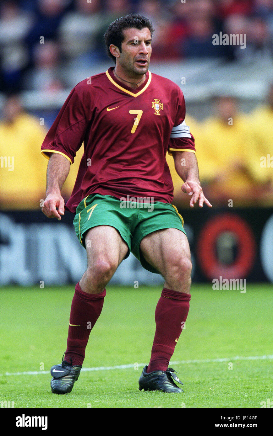 LUIS FIGO PORTUGAL & REAL MADRID LANSDOWNE ROAD DUBLIN IRELAND 02 June 2001  Stock Photo - Alamy