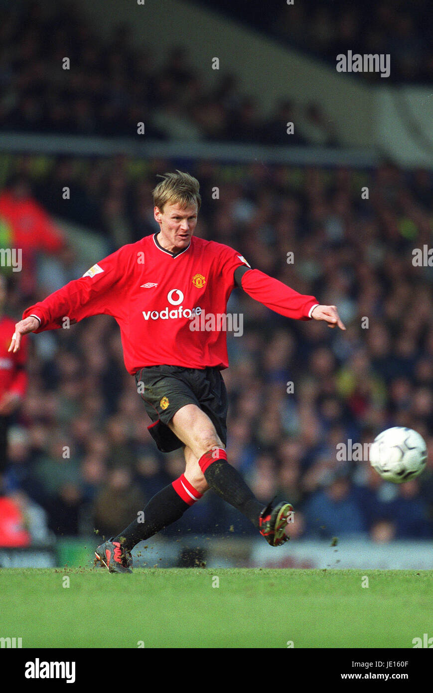 Crisp Teddy Sheringham Urges Man Utd To Start £65m Star Over Benjamin Sesko Against Arsenal Moment Illustration Crisp Teddy Sheringham Urges Man Utd To Start £65m Star Over Benjamin Sesko Against Arsenal Moment Illustration