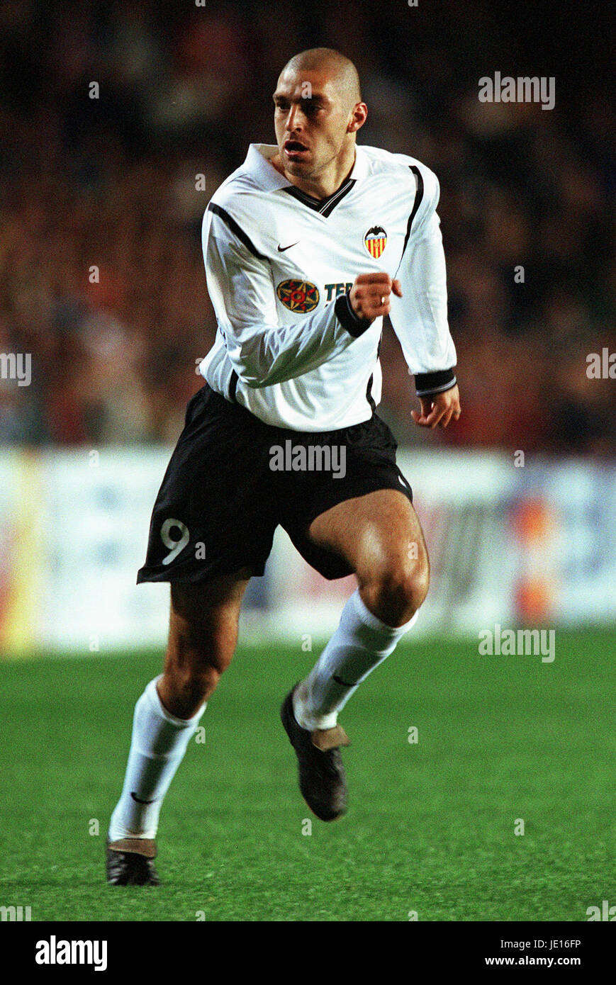Diego Alonso Valencia Cf Mestalla Valencia Spain 14 February 01 Stock Photo Alamy Diego Alonso Valencia Cf Mestalla Valencia Spain 14 February 01 Stock Photo Alamy
