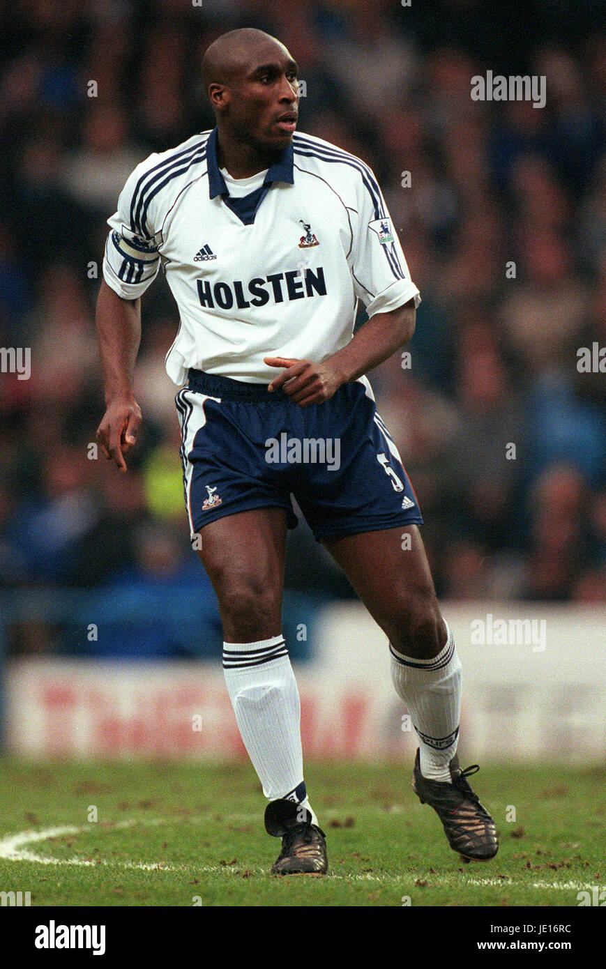 sol campbell 2001