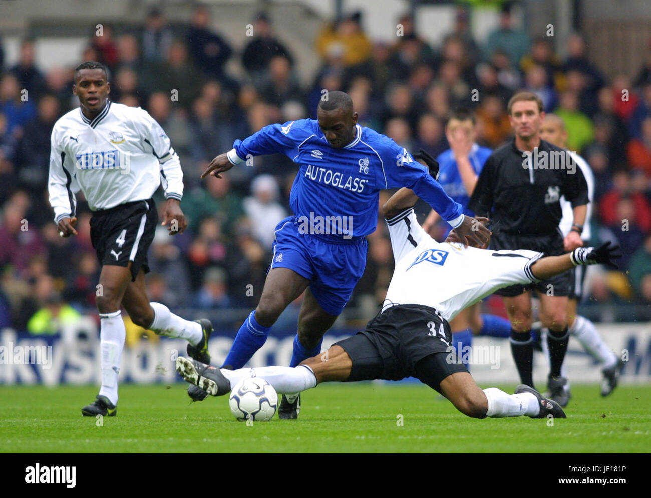 HASSELBAINK & TARIBO WEST DERBY COUNTY V CHELSEA 07 April 2001 Stock Photo