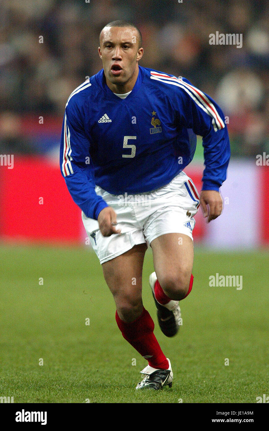 CARTE FOOT PANINI - EQUIPE DE FRANCE - 1998 A 2002 - MICKAEL SILVESTRE - N° 10