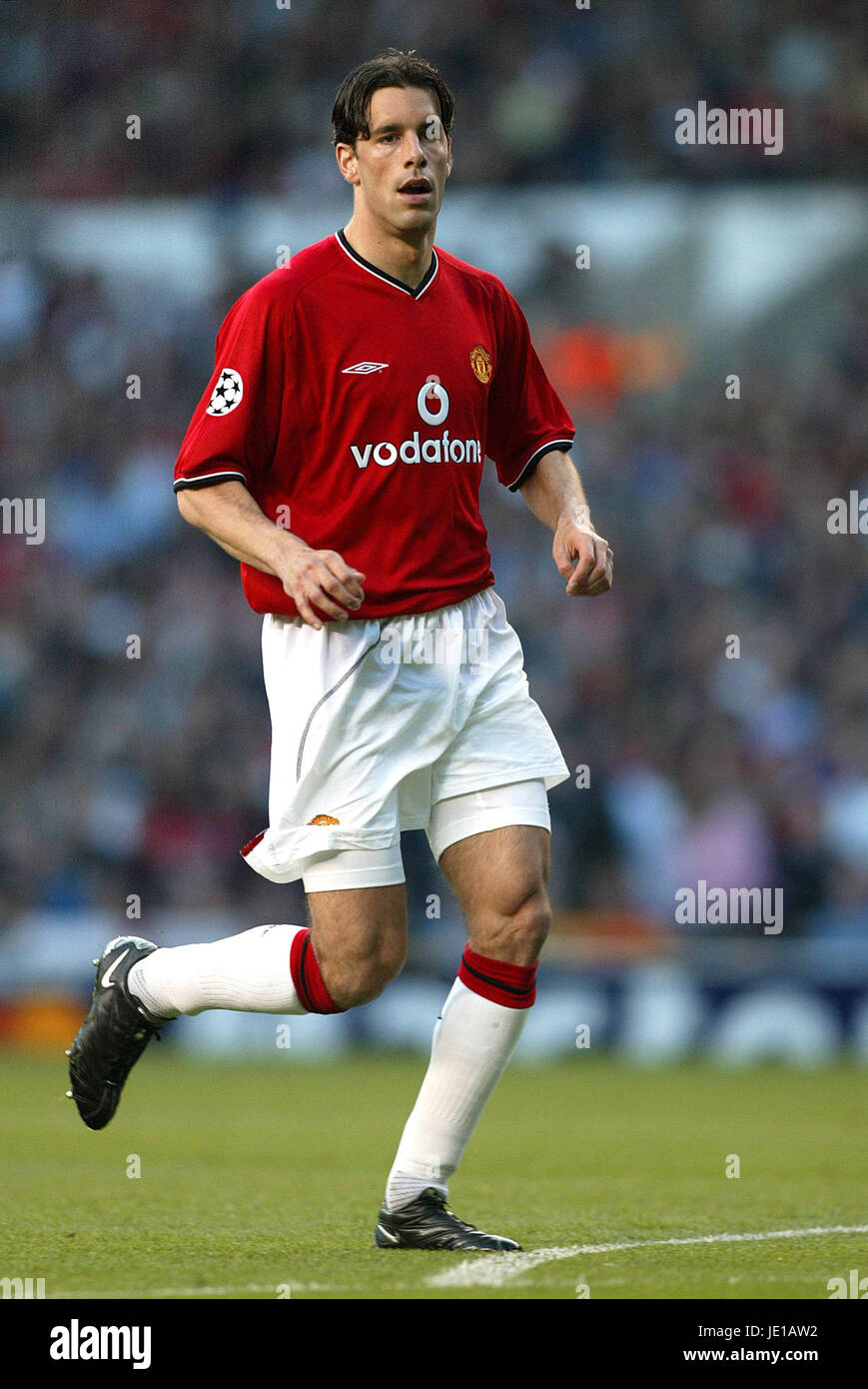 RUUD VAN NISTELROOY MANCHESTER UNITED FC OLD TRAFFORD MANCHESTER 24 April 2002 Stock Photo