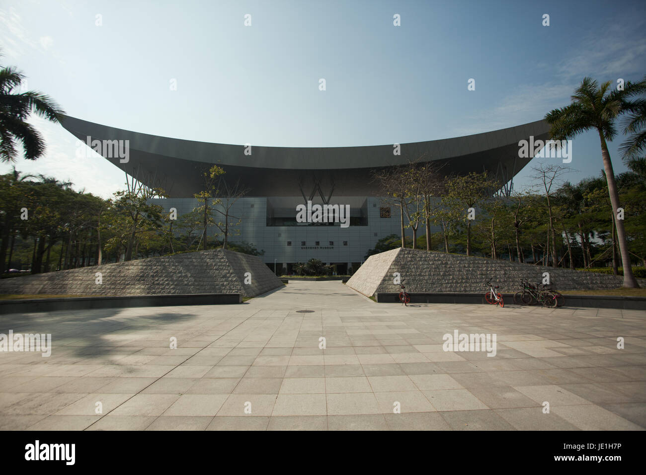 Shenzhen museum of contemporary art hi-res stock photography and images ...