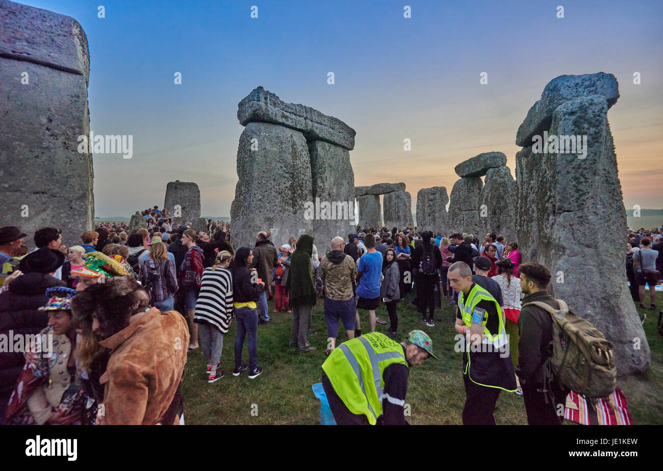 Stonehenge Summer Solstice Tour Sunrise 21st June 2026 Stock Photo Alamy