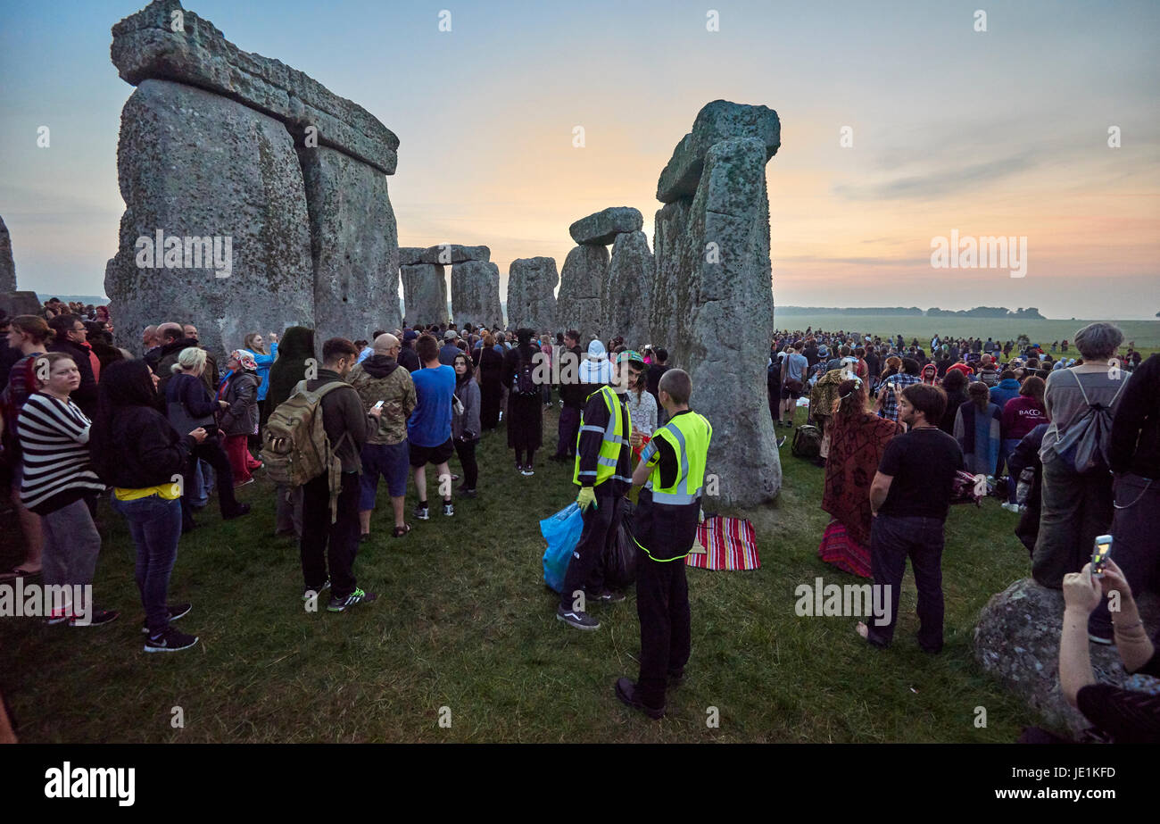 Stonehenge Summer Solstice Tour Sunrise 21st June 2029 Stock Photo Alamy