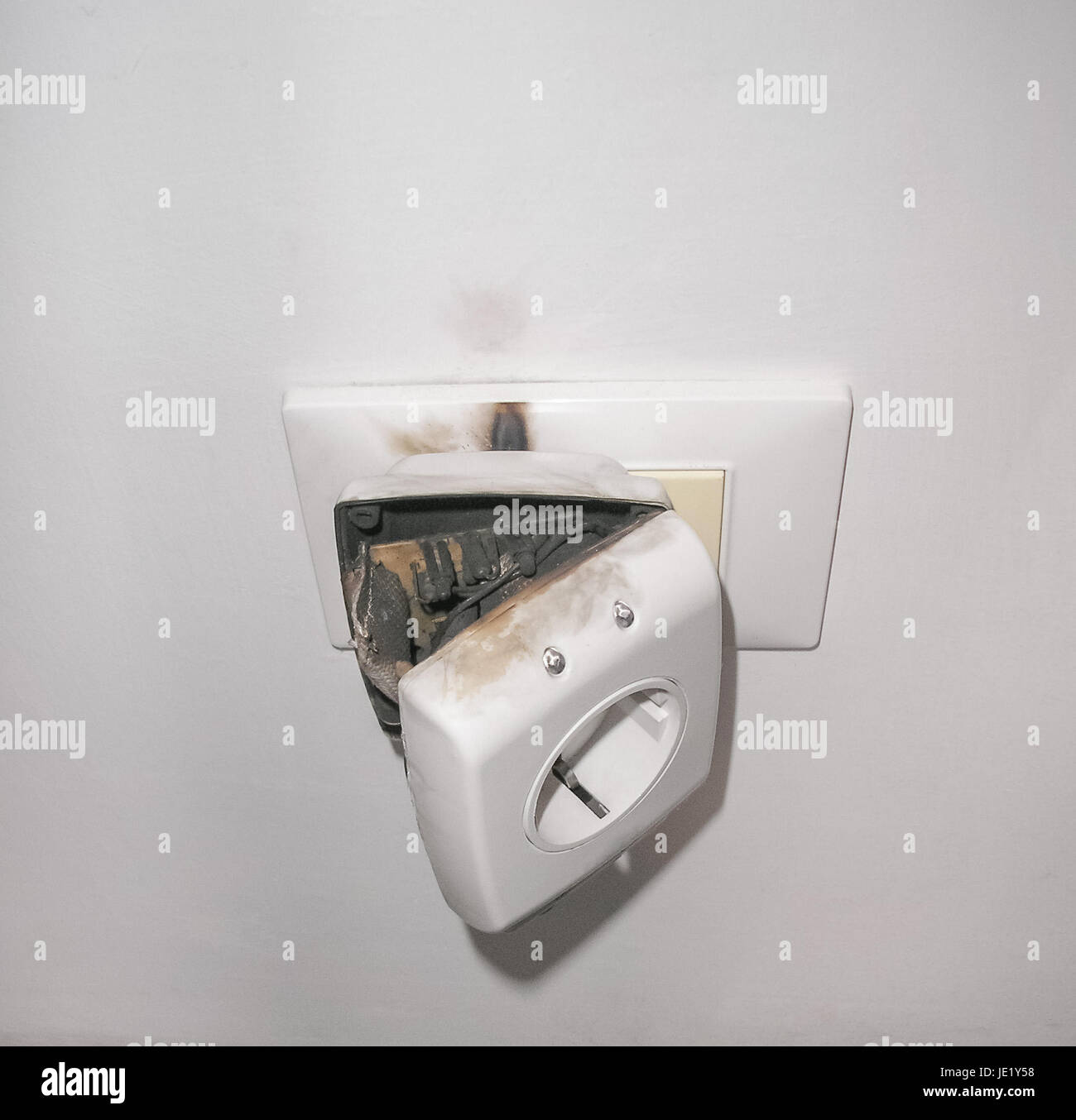 Distribution board breaker panel of an electricity supply system