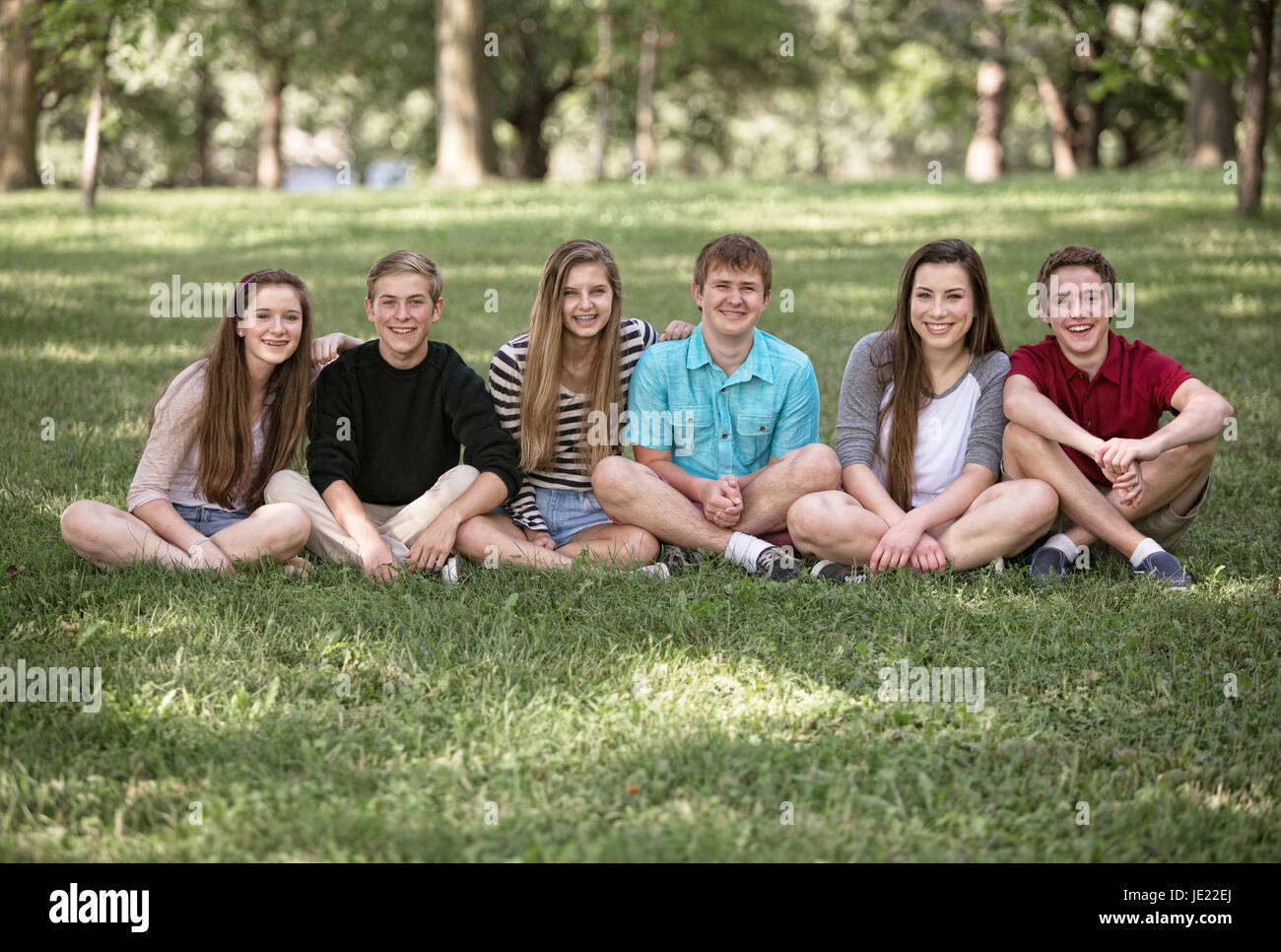 Female teens hi-res stock photography and images - Alamy
