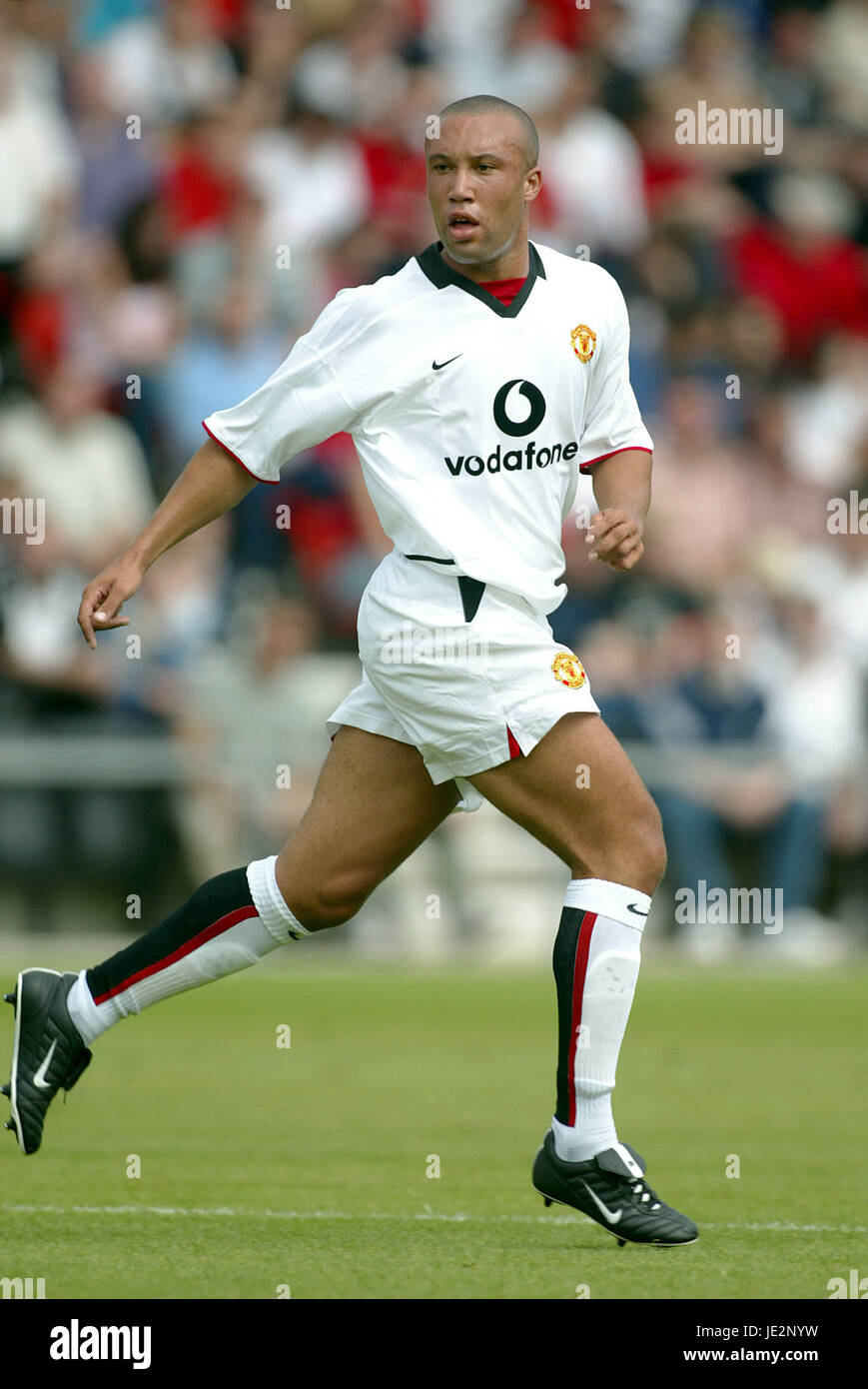 MIKAEL SILVESTRE MANCHESTER UNITED FC  BOURNMOUTH 27 July 2002 Stock Photo