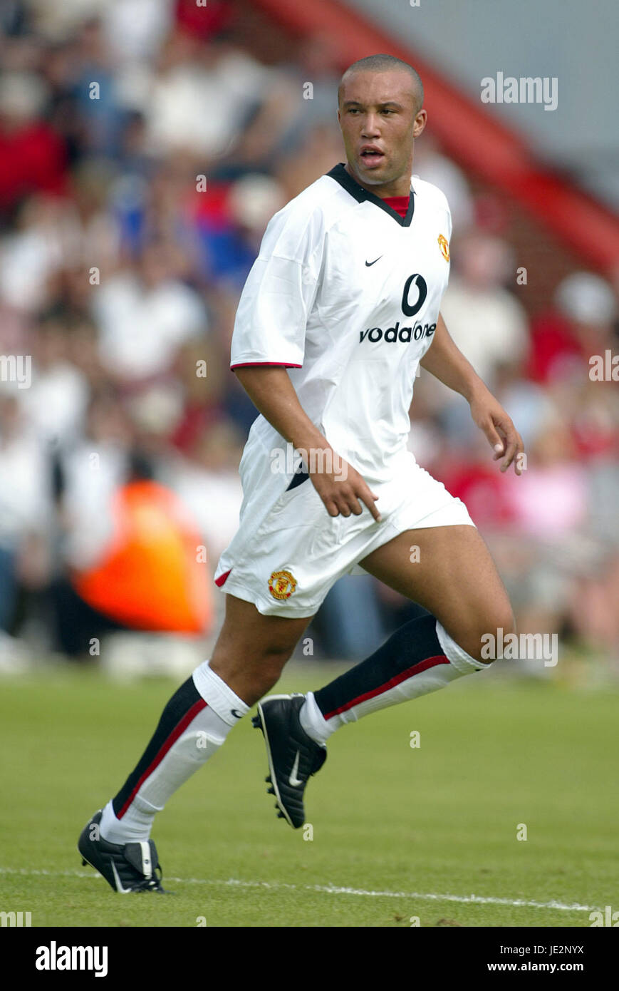 MIKAEL SILVESTRE MANCHESTER UNITED FC  BOURNMOUTH 27 July 2002 Stock Photo