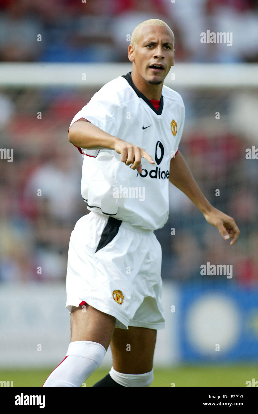 RIO FERDINAND MANCHESTER UNITED FC  BOURNMOUTH 27 July 2002 Stock Photo