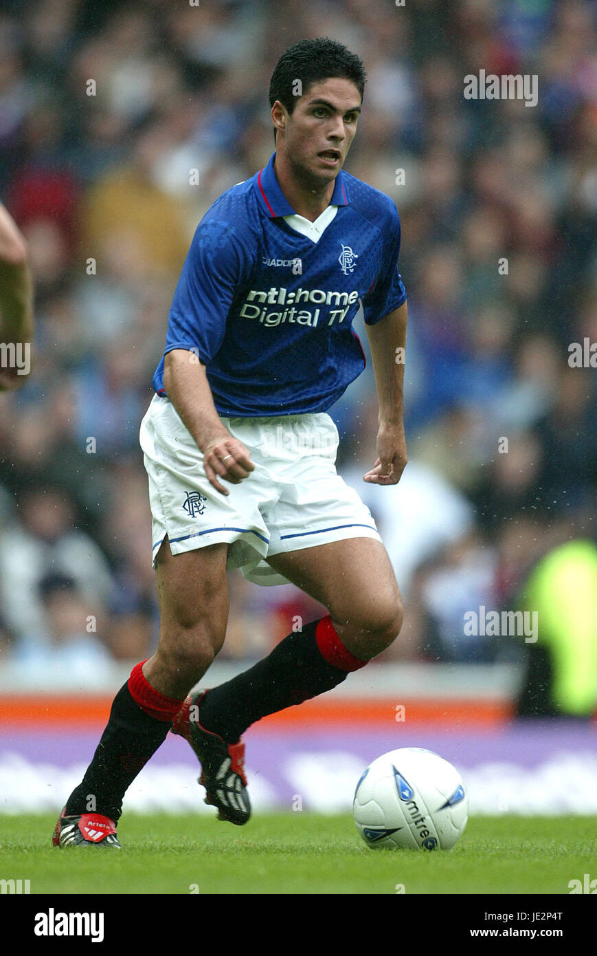 MIKEL ARTETA GLASGOW RANGERS FC 27 July 2002 Stock Photo - Alamy