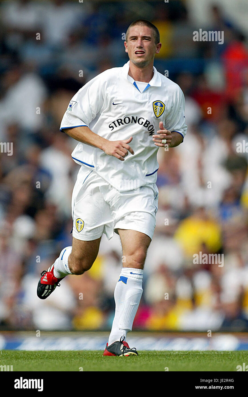 HARRY KEWELL LEEDS UNITED FC ELLAND ROAD LEEDS 17 August 2002 Stock