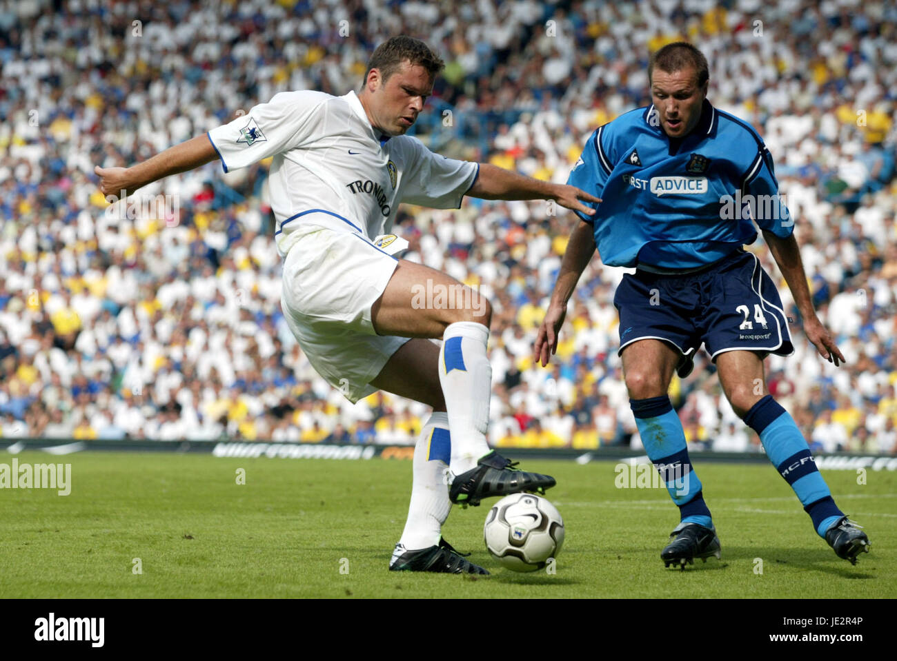 Mark viduka leeds united hi res stock photography and images Alamy