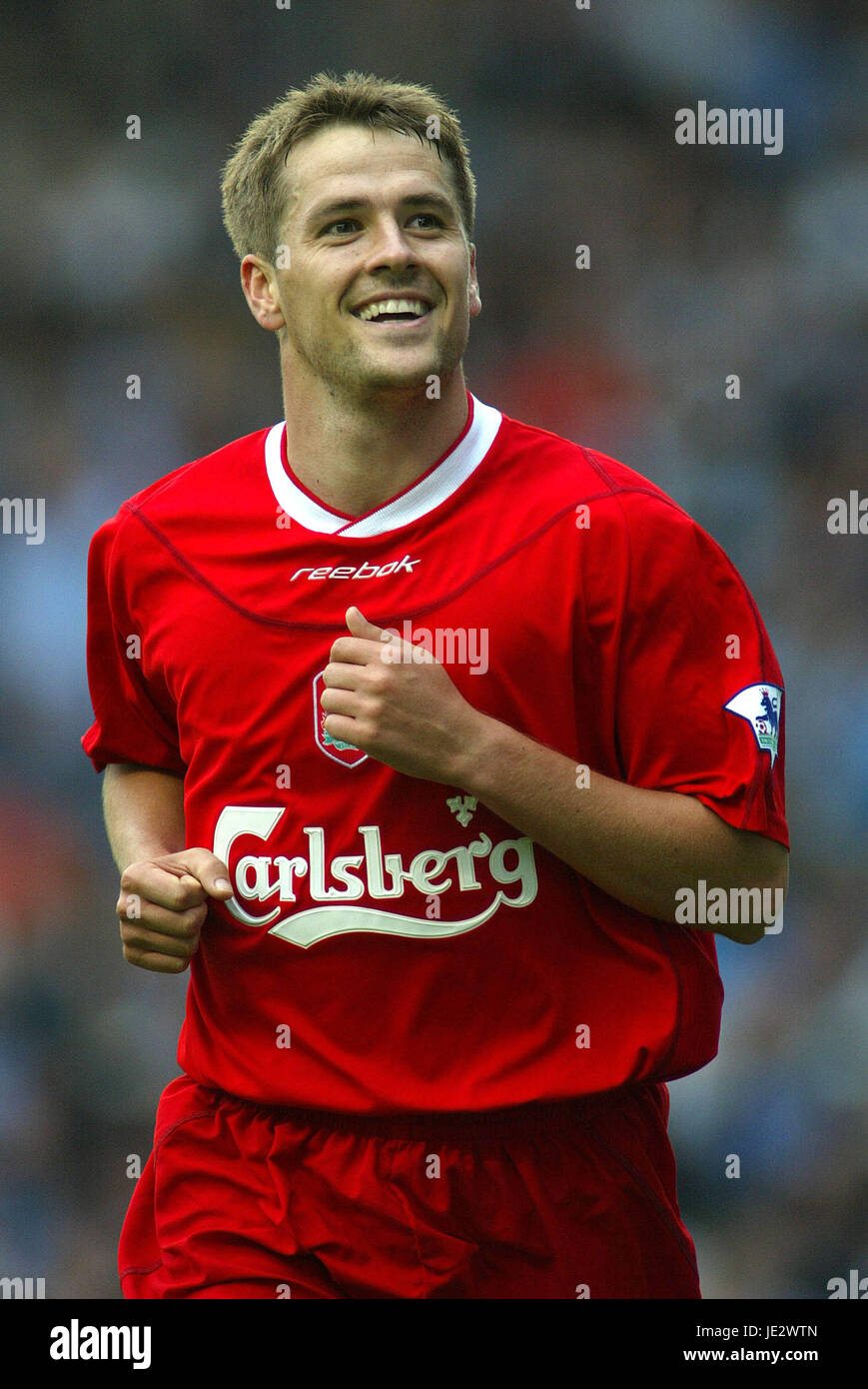 Michael owen liverpool celebration hi res stock photography and images Alamy