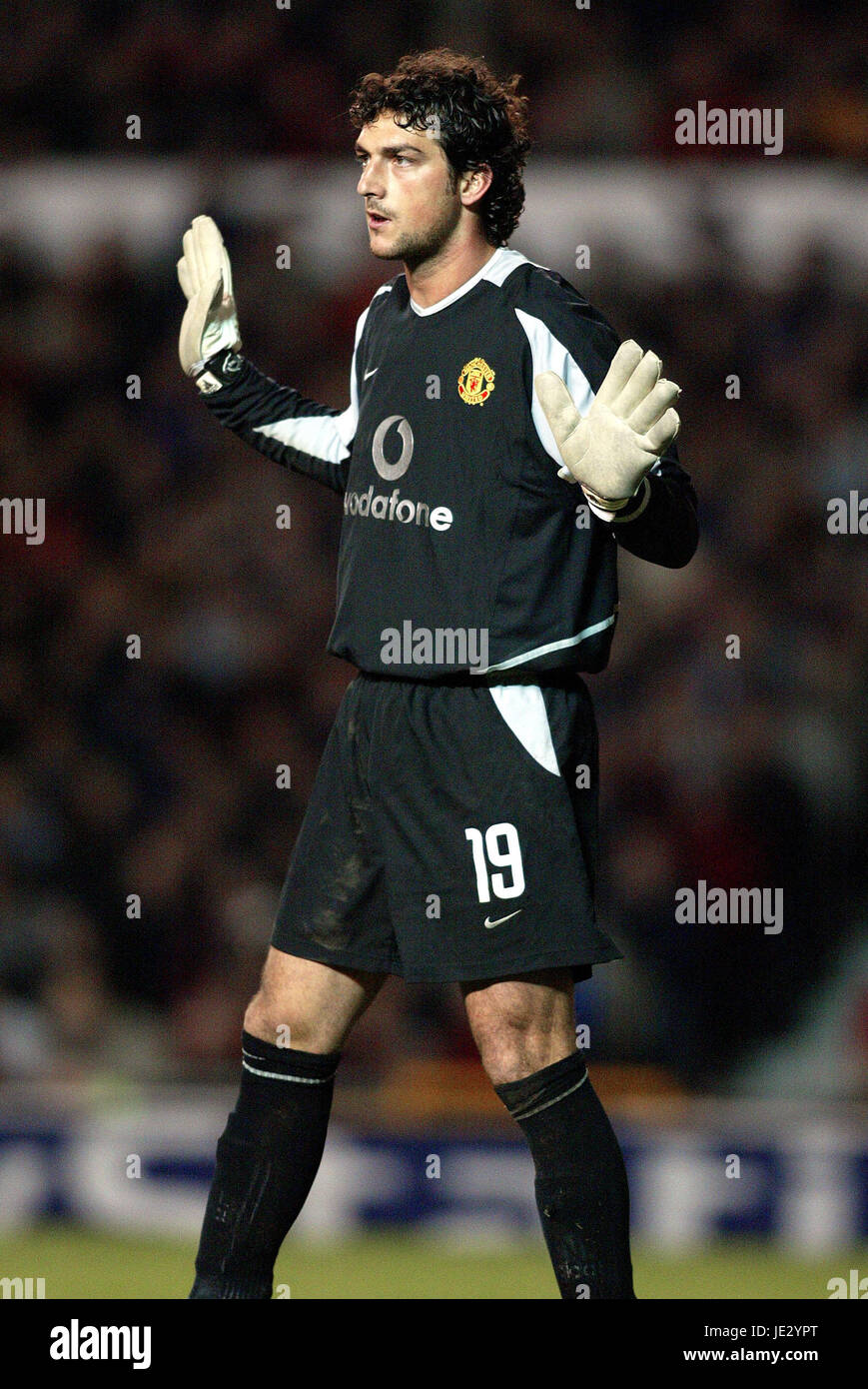 RICARDO . MANCHESTER UNITED FC OLD TRAFFORD MANCESTER 13 November 2002 Stock Photo