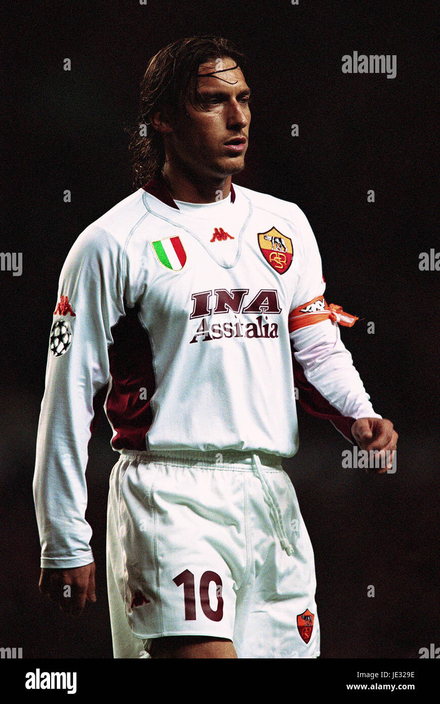 FRANCESCO TOTTI AS ROMA ANFIELD LIVERPOOL ENGLAND 19 March