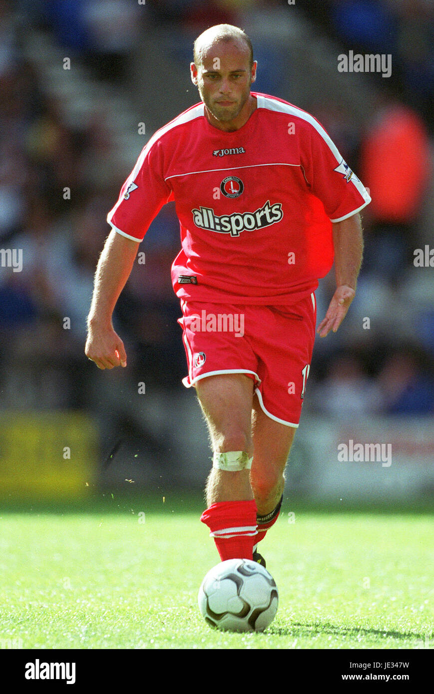 CLAUS JENSEN CHARLTON ATHLETIC FC REEBOK STADIUM BOLTON ENGLAND 30 ...