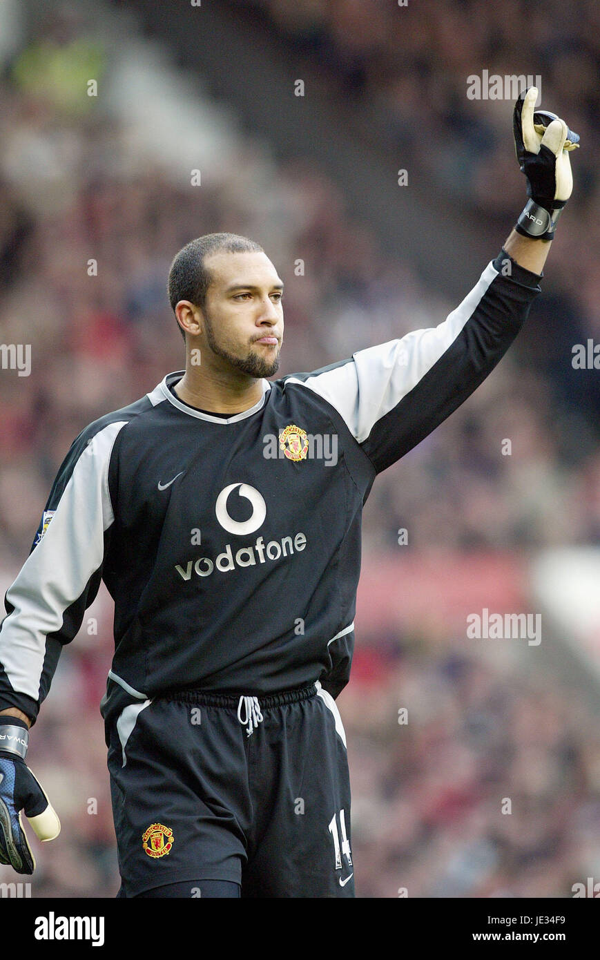 TIM HOWARD MANCHESTER UNITED FC OLD TRAFFORD MANCHESTER ENGLAND 13 December 2003 Stock Photo - Alamy