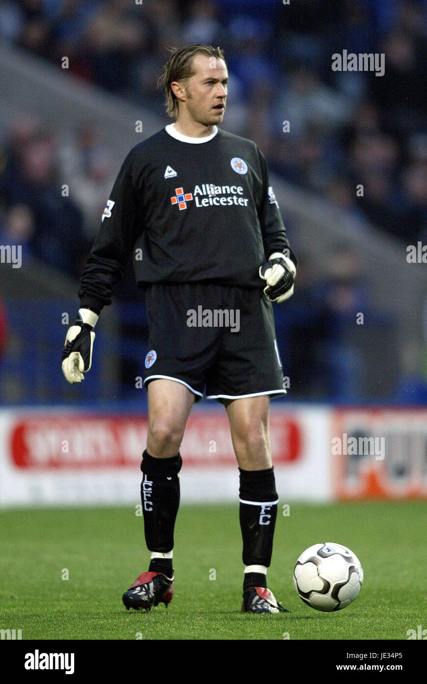 IAN WALKER LEICESTER CITY FC WALKERS STADIUM LEICESTER ENGLAND 22