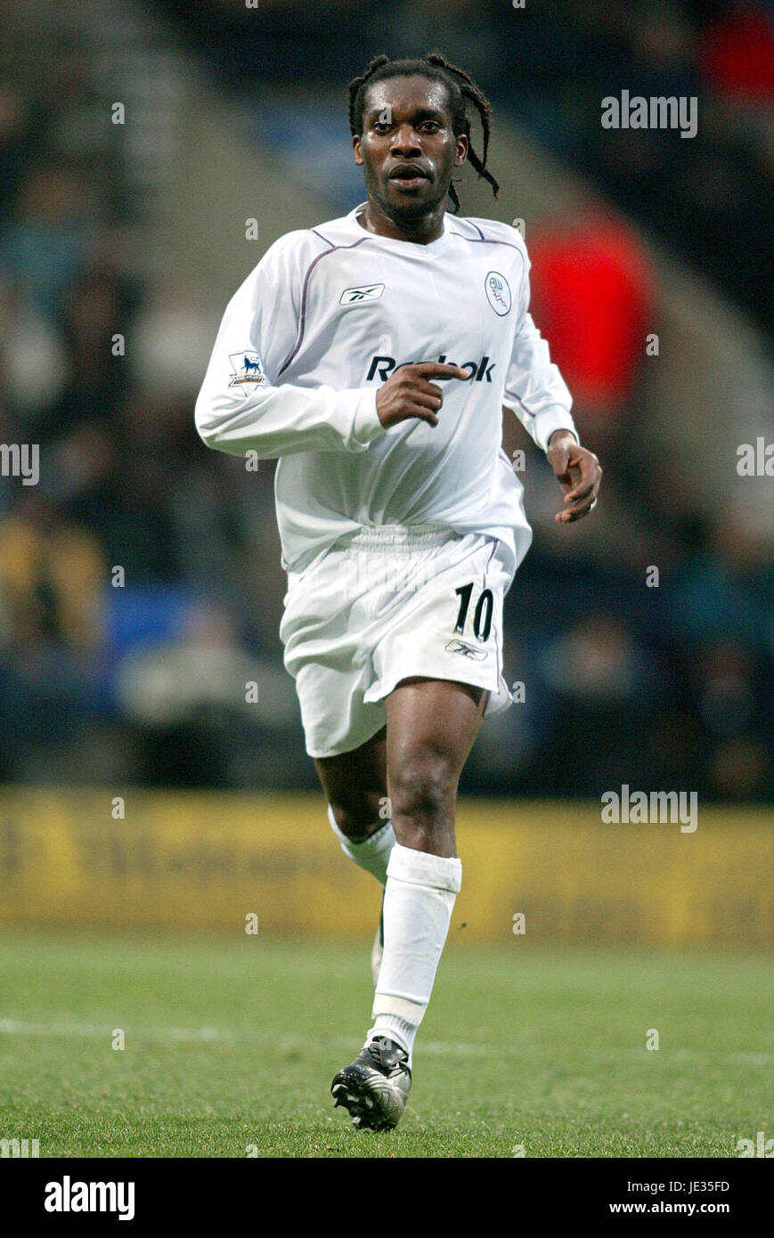 Jay Jay Okocha Bolton Wanderers Fc Reebok Stadium Bolton England 08 November 03 Stock Photo Alamy