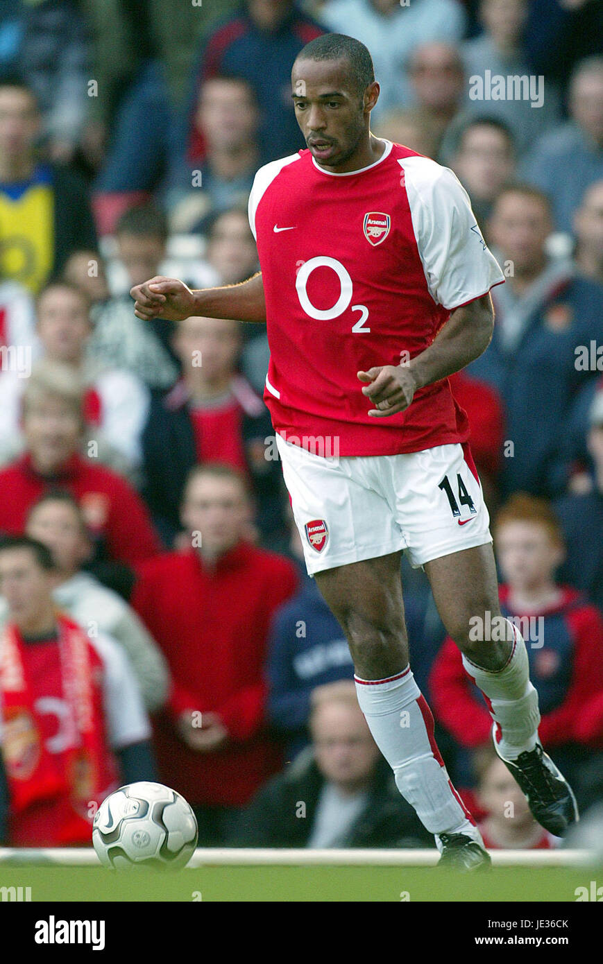 Thierry henry arsenal hi-res stock photography and images - Alamy
