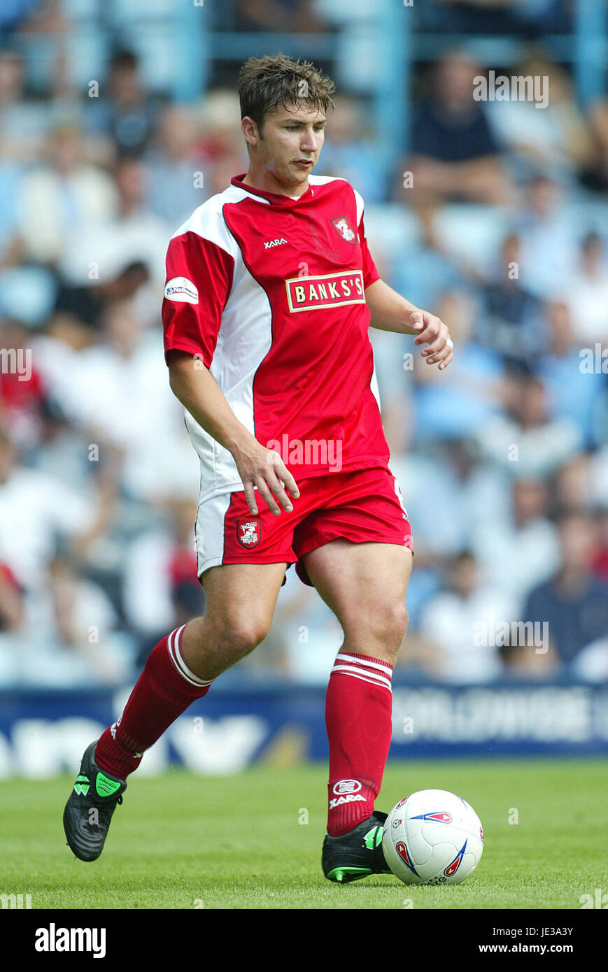IAN ROPER WALSALL FC HIGHFIELD ROAD COVENTRY 16 August 2003 Stock Photo