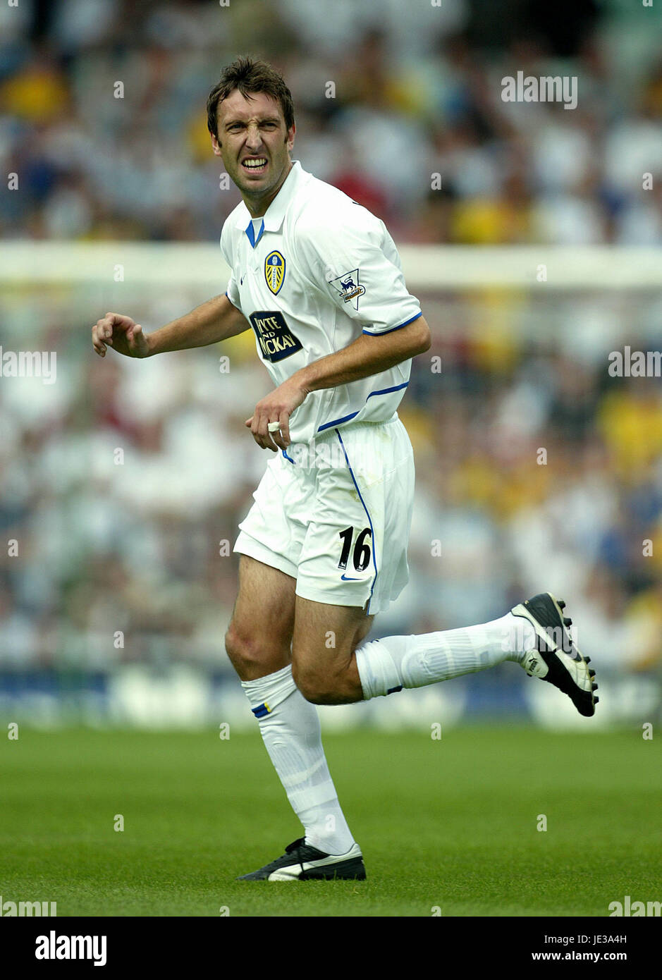 JASON WILCOX LEEDS UNITED FC ELLAND ROAD LEEDS ENGLAND 17 August 2003 Stock Photo