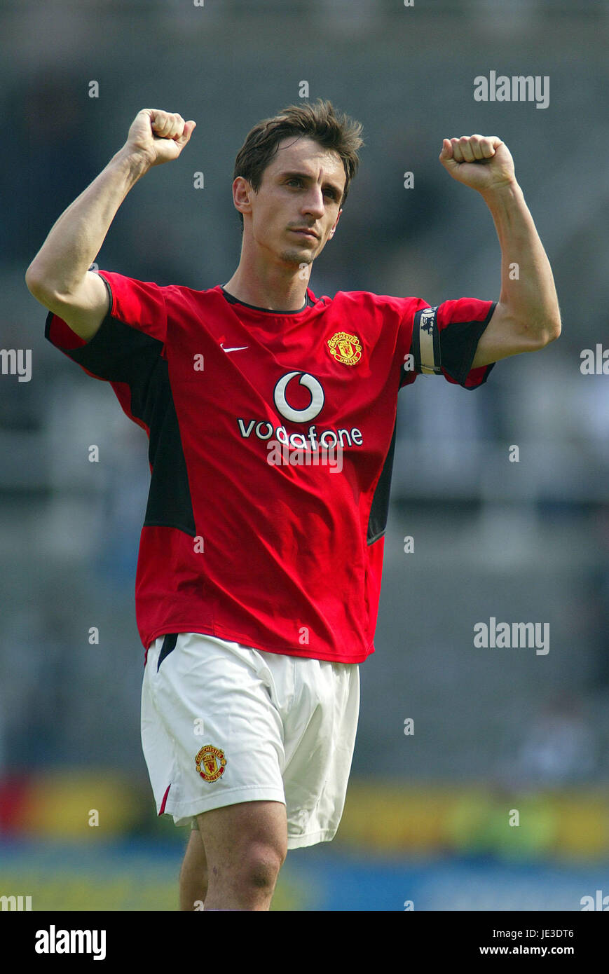 GARY NEVILLE MANCHESTER UNITED FC ST JAMES PARK NEWCASTLE 12 April