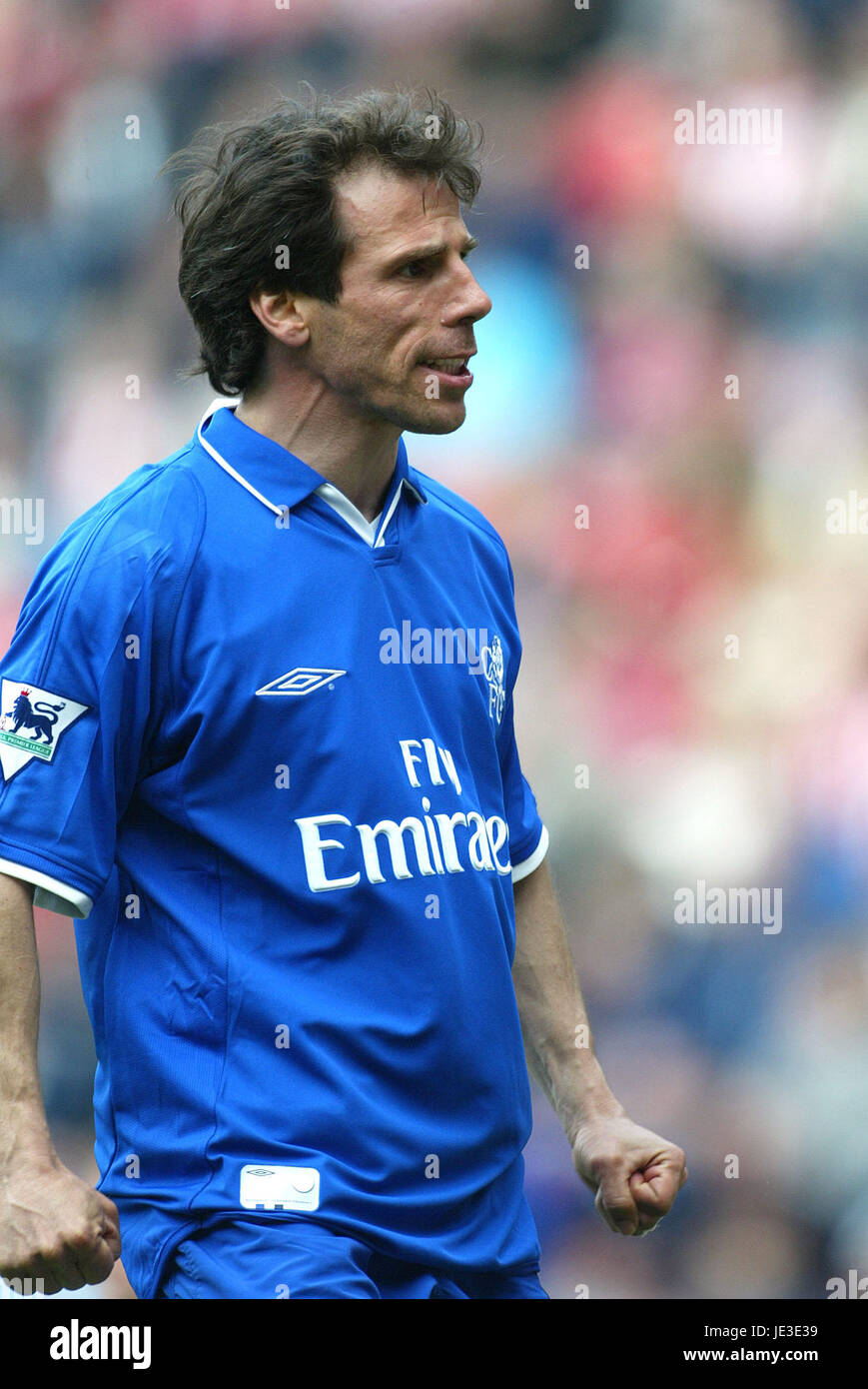 GIANFRANCO ZOLA CHELSEA FC STADIUM OF LIGHT SUNDERLAND ENGLAND 05