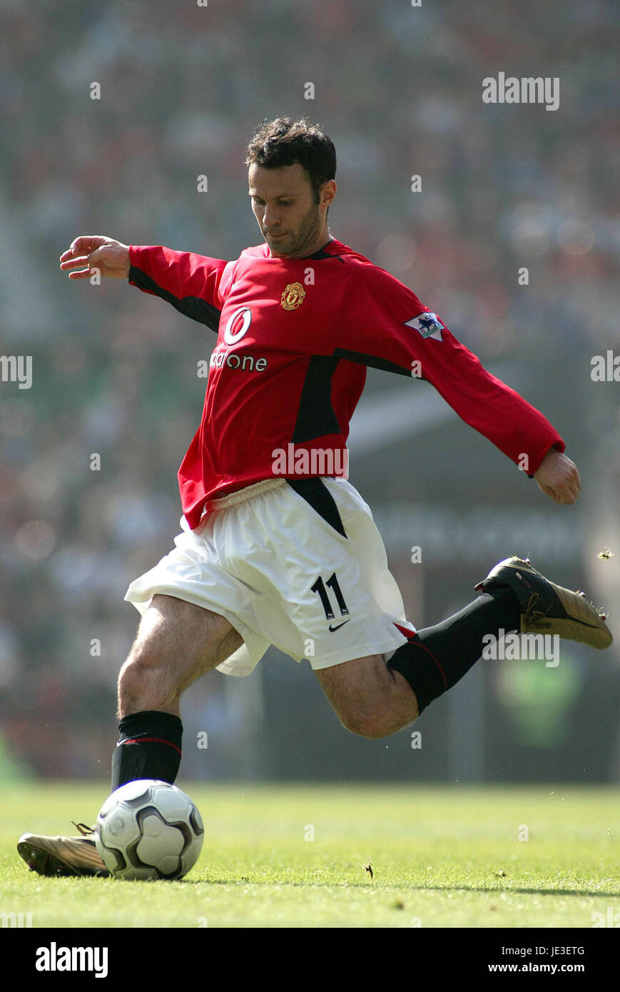 Ryan giggs 2003 hi-res stock photography and images - Alamy