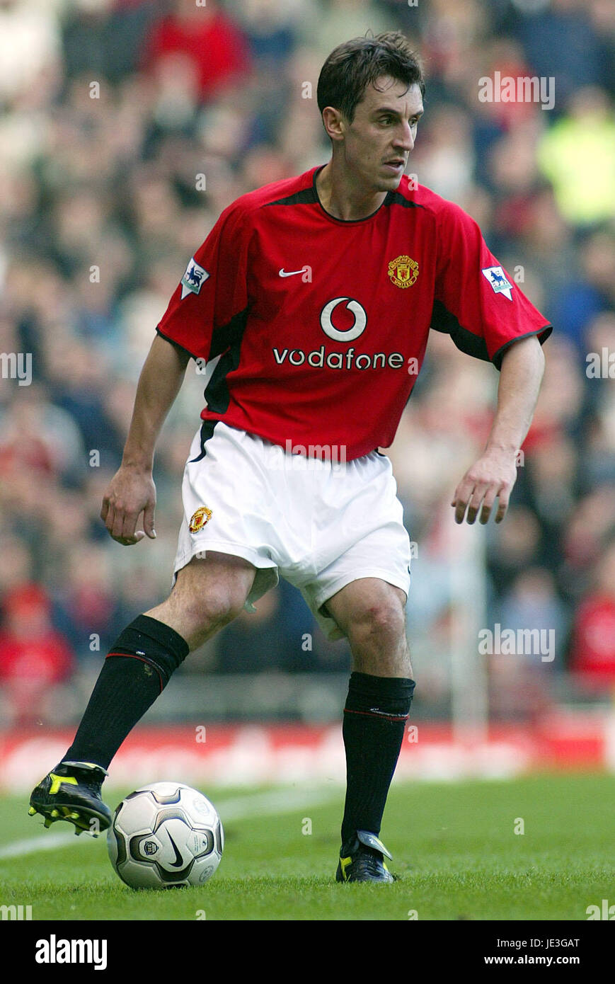 GARY NEVILLE MANCHESTER UNITED FC OLD TRAFFORD MANCESTER 09 February 2003 Stock Photo