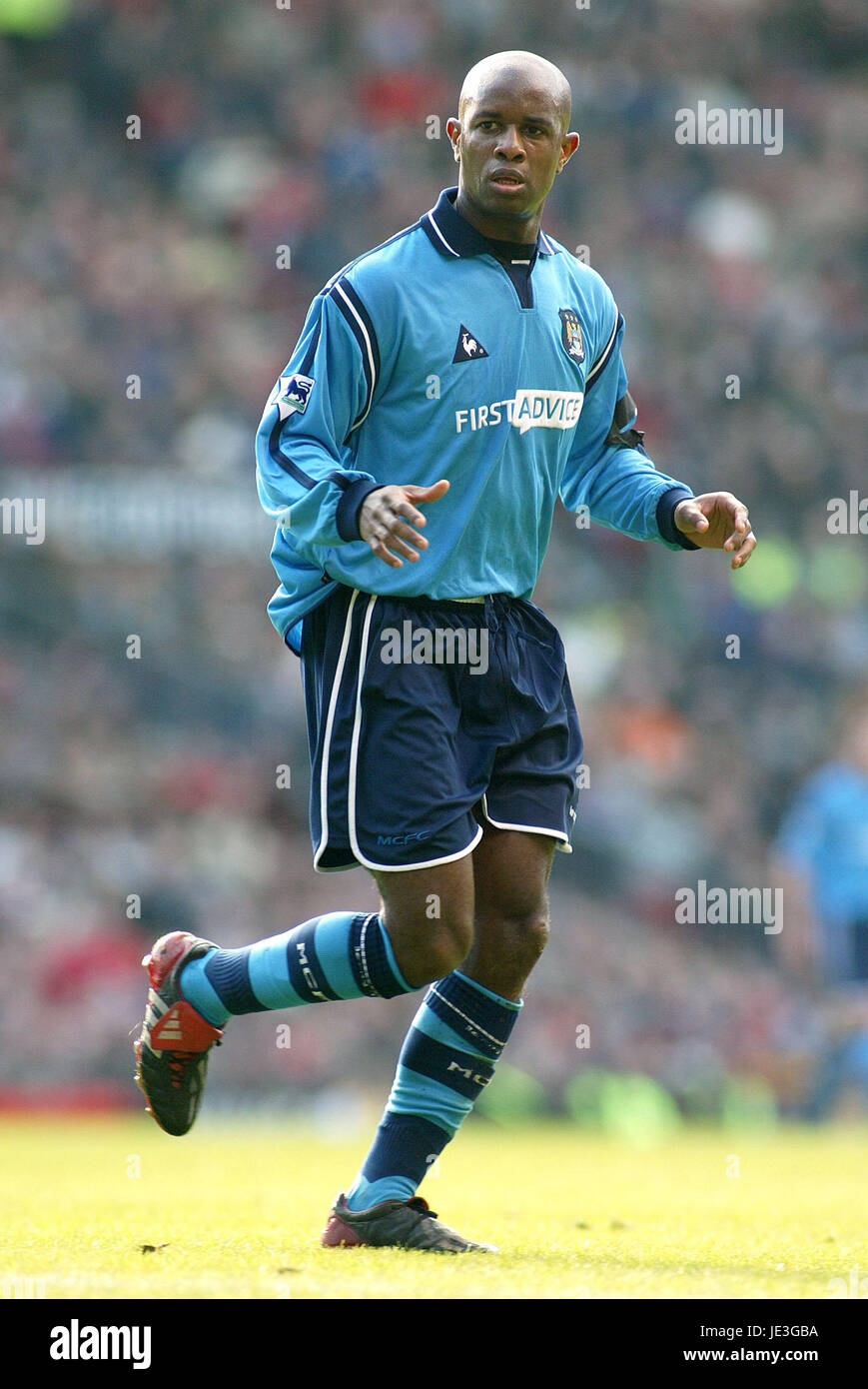 DAVID SOMMEIL MANCHESTER CITY FC OLD TRAFFORD MANCESTER 09 February 2003 Stock Photo