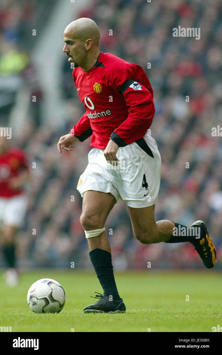 JUAN VERON MANCHESTER UNITED FC OLD TRAFFORD MANCESTER 09 February 2003 Stock Photo