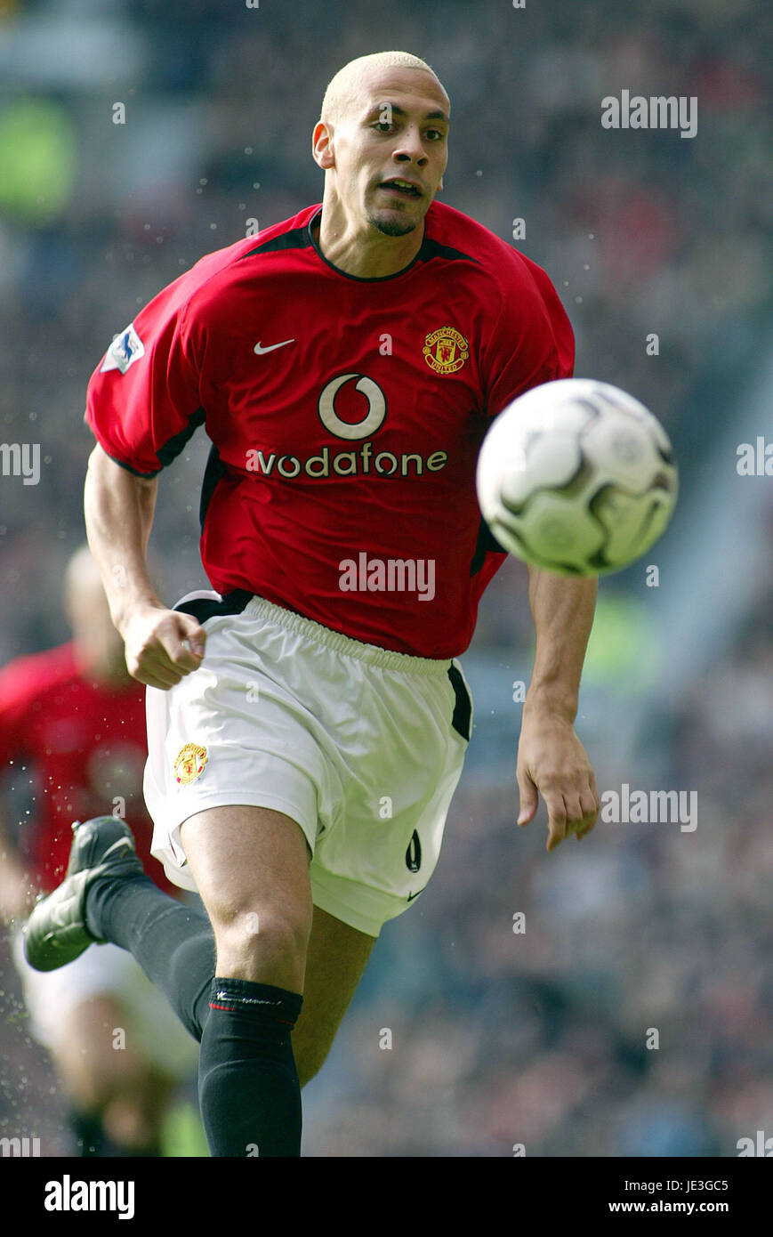 RIO FERDINAND MANCHESTER UNITED FC OLD TRAFFORD MANCESTER 09