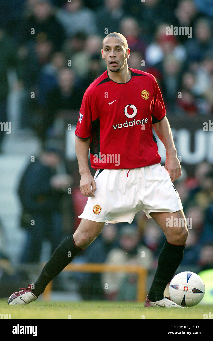 RIO FERDINAND MANCHESTER UNITED FC OLD TRAFFORD MANCESTER 04