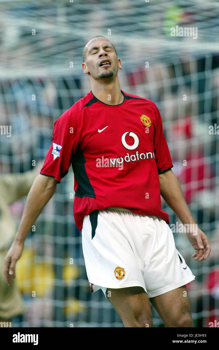RIO FERDINAND MANCHESTER UNITED FC OLD TRAFFORD MANCESTER 04