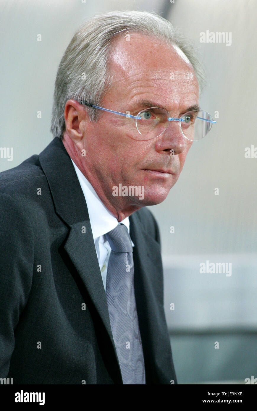 SVEN GORAN ERIKSSON ENGLAND MANAGER ERNST-HAPPEL-STADIUM VIENNA AUSTRIA ...