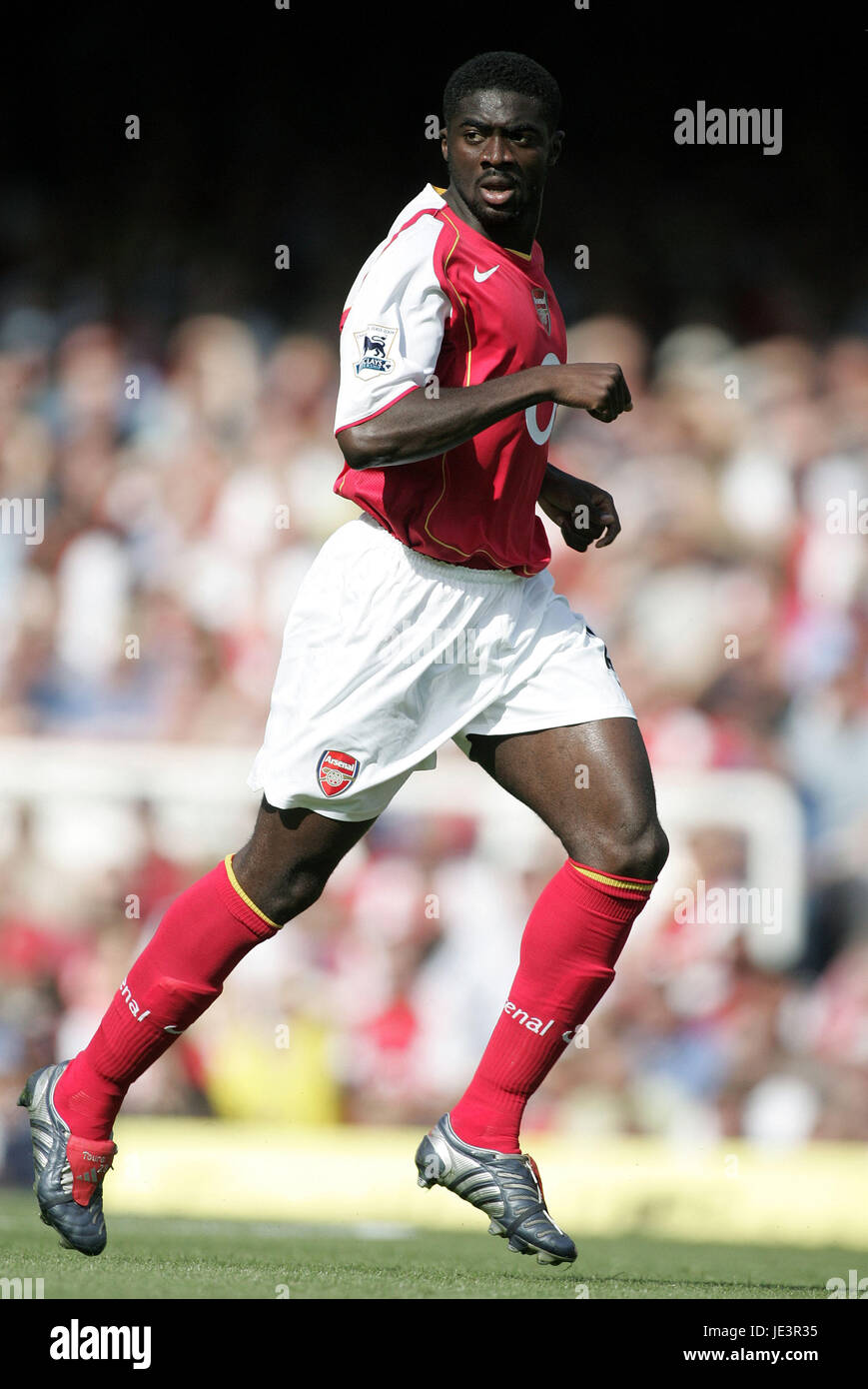 KOLO TOURE ARSENAL FC HIGHBURY LONDON ENGLAND 22 August 2004 Stock