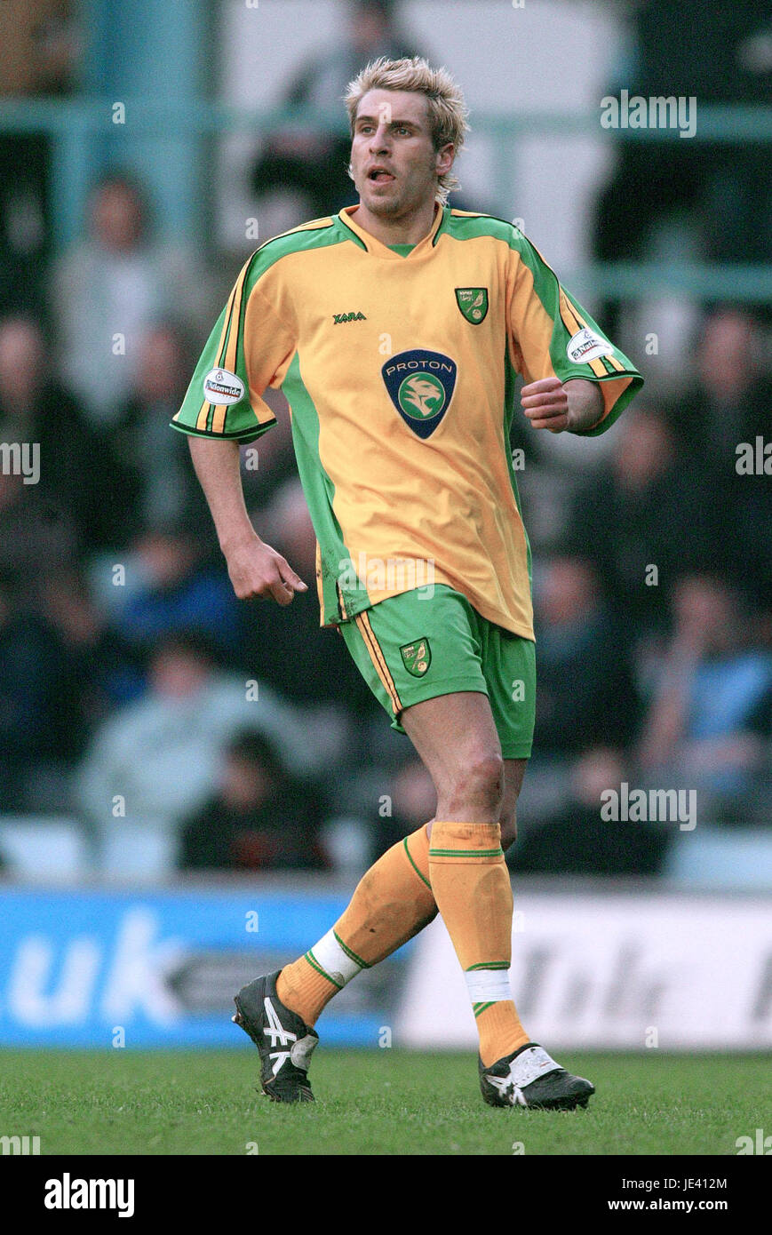 Darren huckerby norwich hires stock photography and images Alamy