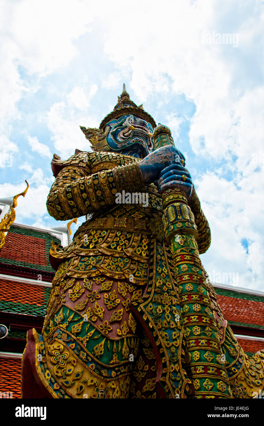 Guardian statue in Bangkok Grand Palace - Thailand Stock Photo - Alamy